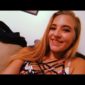 Meet your Posher, Sierra